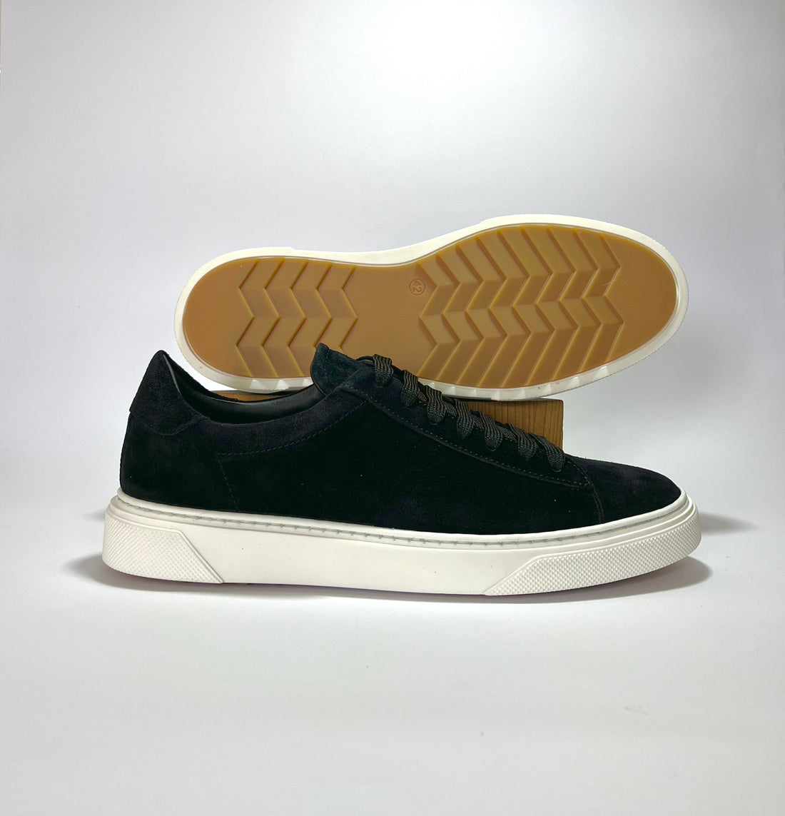 Sneakers in camoscio Nero